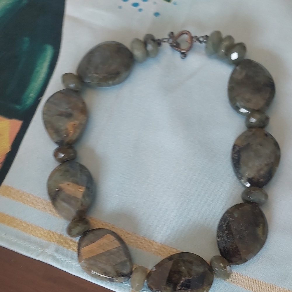 Elegant Stone Bead Bracelet